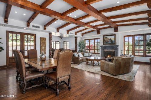 41 Biltmore Est, Phoenix AZ 85016-2819 exterior