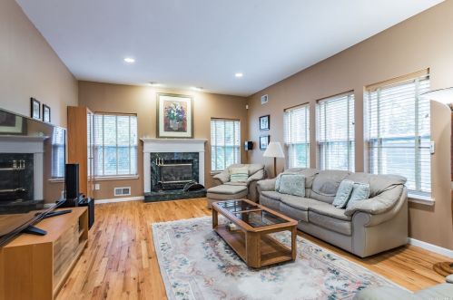 54 Casey Ln, Mount Sinai NY  11766-2336 exterior