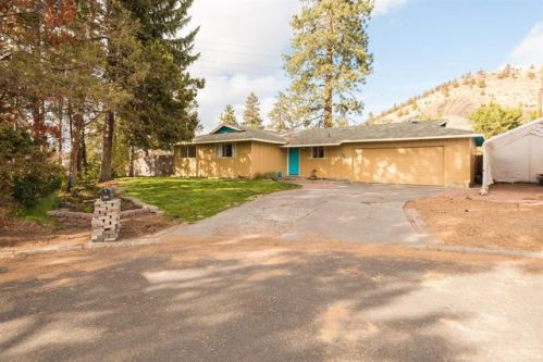 447 Burgess Pl, Bend, OR 97701-5065