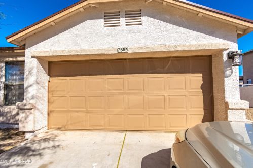 7685 Carlisle Ave, Tucson, AZ 85746-2521