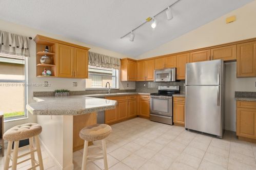 16565 10 St, Hollywood FL  33028-1466 exterior