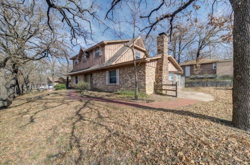 2421 Mercedes Rd, Denton TX  76205-5993 exterior