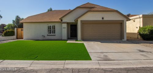 10101 Reade Ave, Glendale, AZ 85307-4117