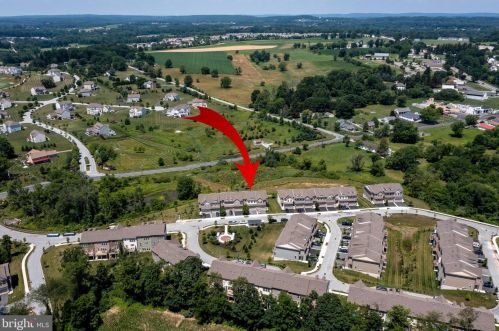 33 Locks Farm Ln, Downingtown PA  19335 exterior