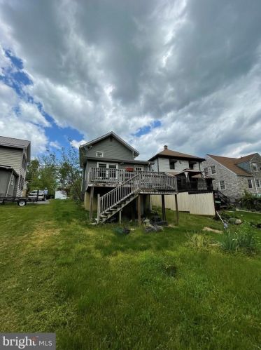232 Liverpool St, Shirleysburg, PA 17066-2052