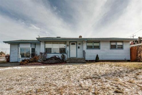 5804 Ash St, Spokane, WA 99205-6808
