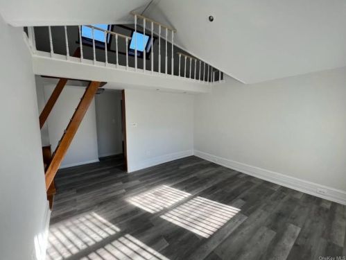 126 Echo Ave, New Rochelle NY  10801-5705 exterior