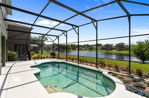 723 Seneca Meadows Rd, Casselberry, FL 32708-4725