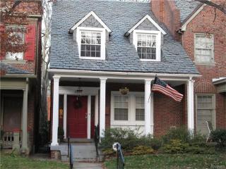 3436 Hanover Ave, Richmond, VA 23221-2736