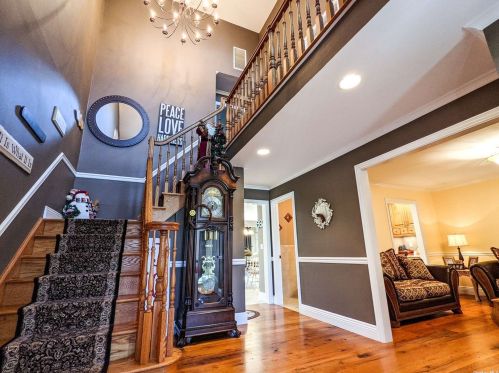 16 Lodge Ln, Miller Place NY  11764-1912 exterior