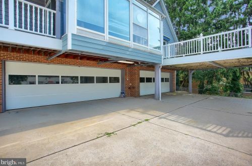 3655 Derry St, Harrisburg PA 17111-4354 exterior