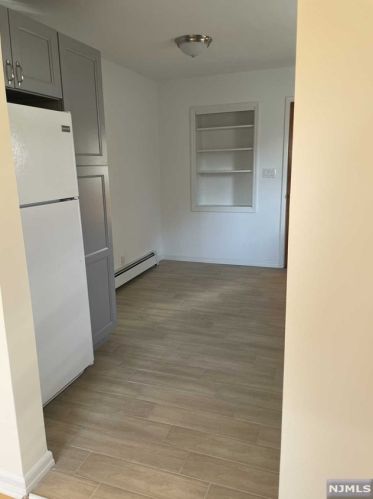 22 Pleasant Ave, Outwater NJ  07026-2120 exterior