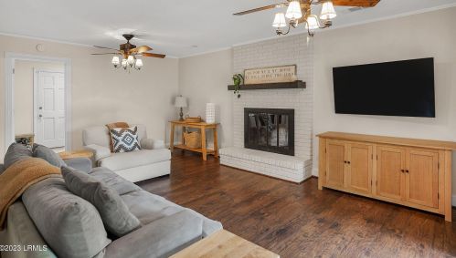 989 Dowlingwood Dr, Beaufort SC  29902-6323 exterior