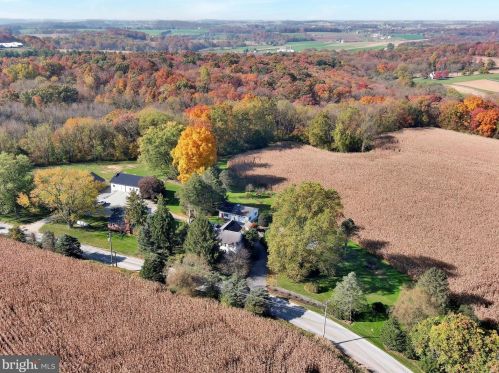 4982 Homeville Rd, Cochranville, PA 19330-1610