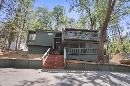 19439 Pine Mountain Dr, Groveland, CA 95321-9314