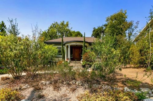 147 Baldwin Ave, Sierra Madre, CA 91024-1905