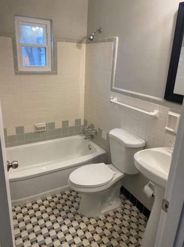 141 Gatch St, Milford OH  45150-1055 exterior