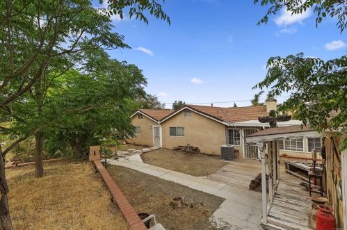 5378 Golden Ave, Riverside CA  92505-2417 exterior