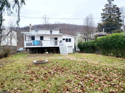 12 River Rd, Oakland NJ  07436-1929 exterior