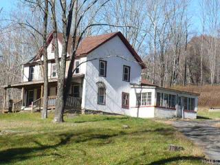 622 Old Greenfield Rd, Ellenville, NY 12428-5304