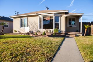 5654 Adenmoor Ave, Lakewood, CA 90713-1412