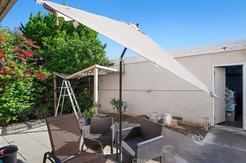 1330 Elderberry Ave, Ontario CA  91762-1019 exterior