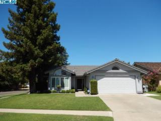 1007 Atwood St, Visalia, CA 93291-7836