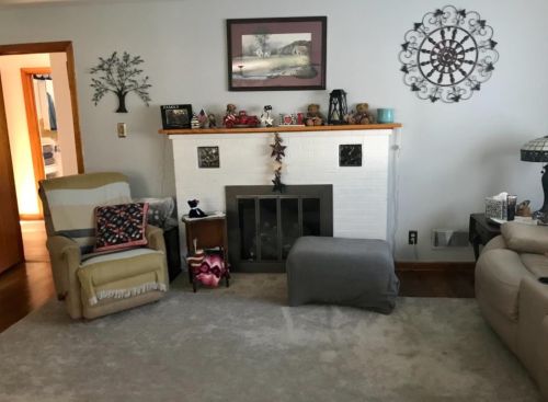 310 Kelly St, Hobart, IN 46342-3232