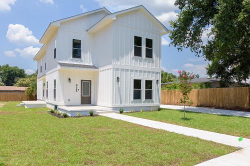 925 B St, Pensacola, FL 32501-3028