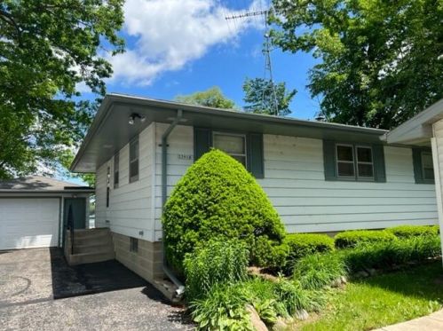 33918 Lake Shore Dr, Lyons, WI 53105