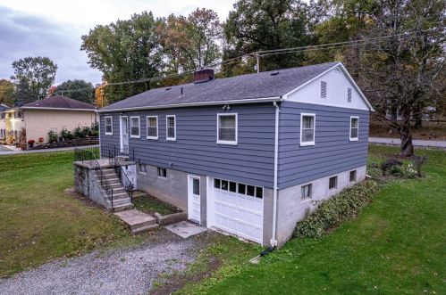 366 Dutch Ln, Hermitage PA  16148-2738 exterior