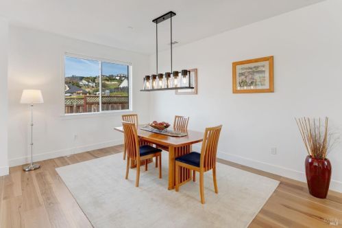 3711 Llyn Glaslyn Pl, Santa Rosa CA  95403-0950 exterior