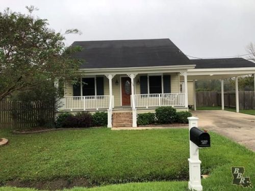 238 Bayou Vista Dr, Thibodaux, LA 70301-5704