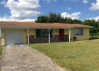 301 Coolidge Ave, Lehigh Acres FL  33936-6211 exterior