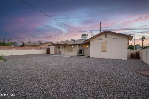 10826 Alabama Ave, Sun City, AZ 85351-3304