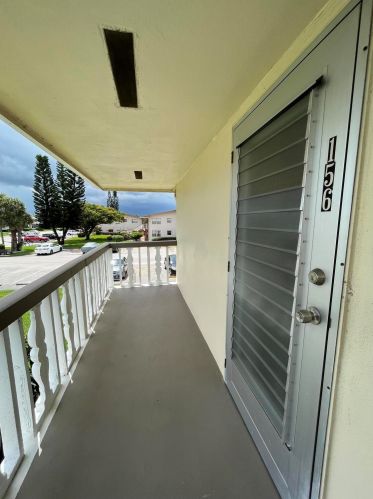 156 Andover F, West Palm Beach, FL 33417-2632