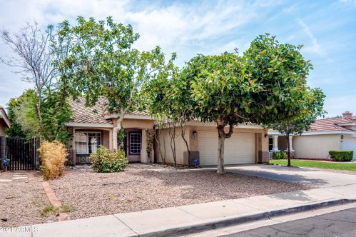 941 Hudson Way, Gilbert, AZ 85233-1918