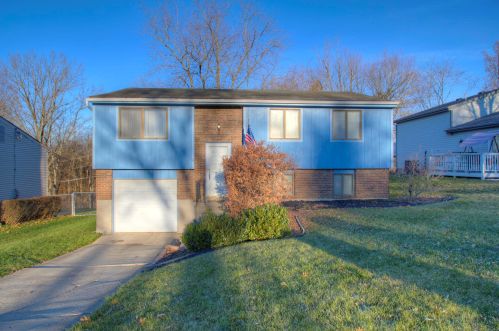 6 Crystal Lake Dr, Covington, KY 41017-9470