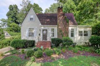 166 Glenwood Dr, Clarksville, TN 37040-3553