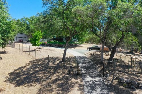 13703 Piper Hill Dr, Lake Wildwood, CA 95946-9706