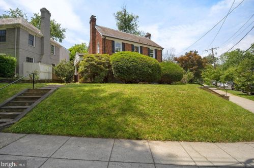4240 Reno Rd, Washington, DC 20008-3033