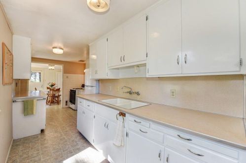 23509 Barnes Ln, Cape Horn CA  exterior