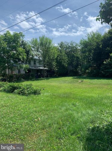 310 Oakville Rd, Lees Cross Roads PA  17257-9748 exterior