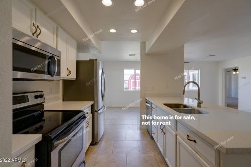 2157 Behrend Dr, Phoenix, AZ 85027-4125