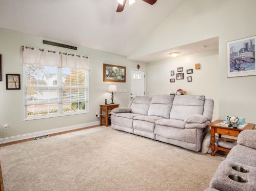 576 Scioto Meadows Blvd, Darbydale OH  43123-8660 exterior