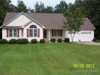 432 Grape Arbor Dr, Fayetteville NC  28312-7205 exterior