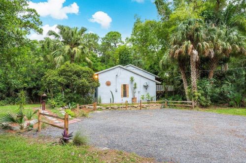 17251 38th Rd, Town Of Loxahatchee Groves, FL 33470-3630