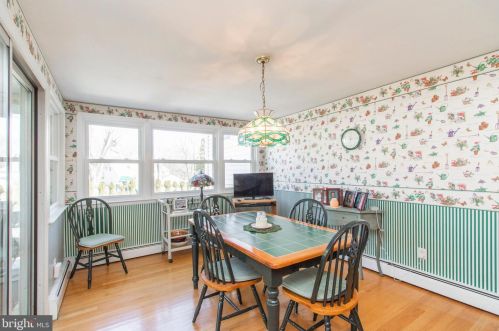 1640 Cavan Dr, Dresher PA  19025-1210 exterior