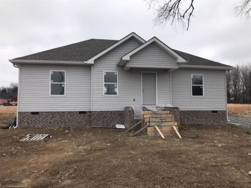 4317 Hawkins Dr, Westmoreland, TN 37186-2178