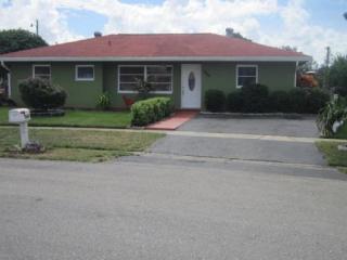 5660 36th St, West Palm Beach, FL